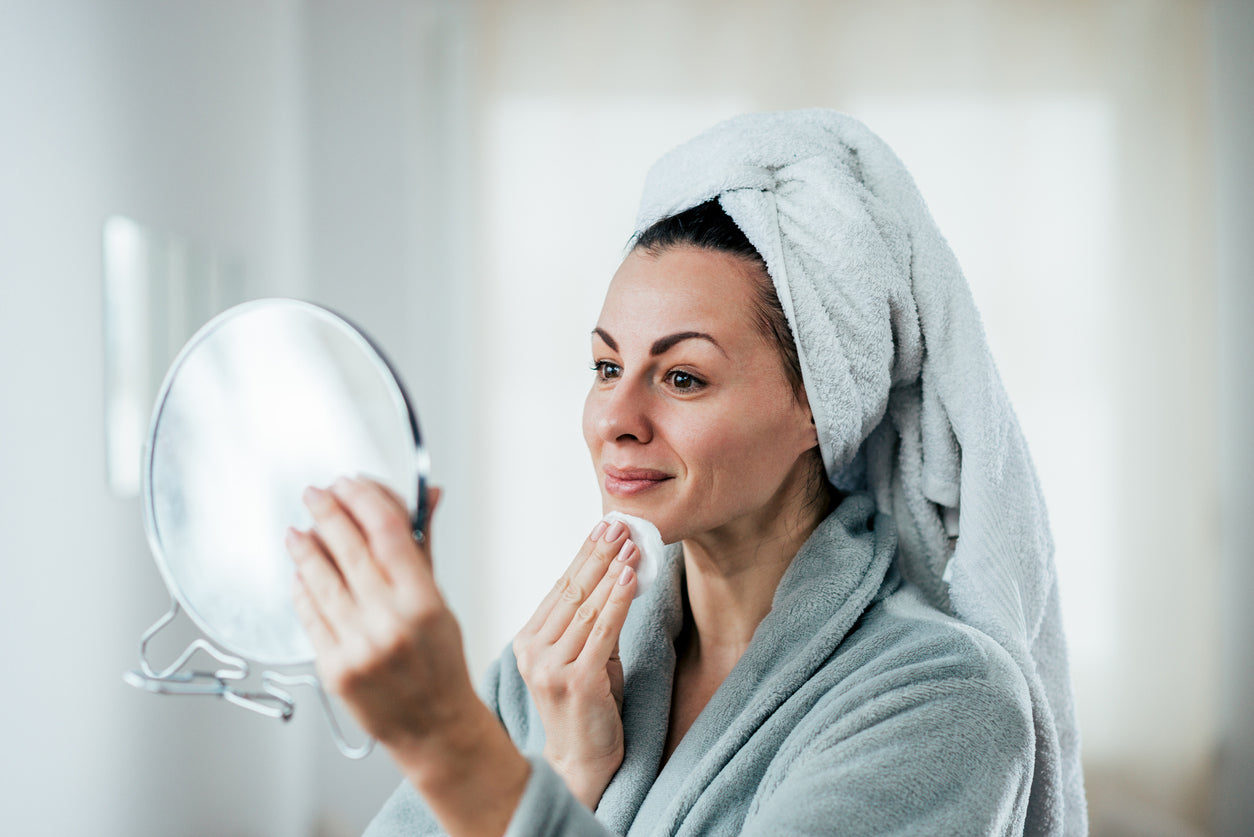 The Importance of Removing Your Make-Up before Bed